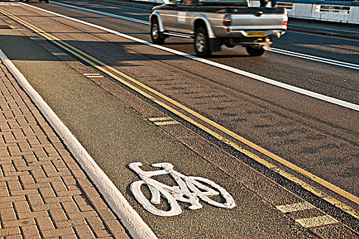 自行车道,城市街道