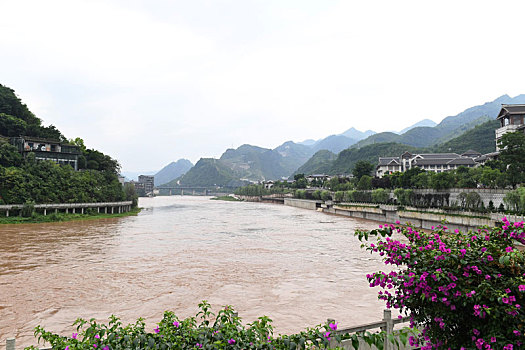 赤水河贵州茅台镇,段