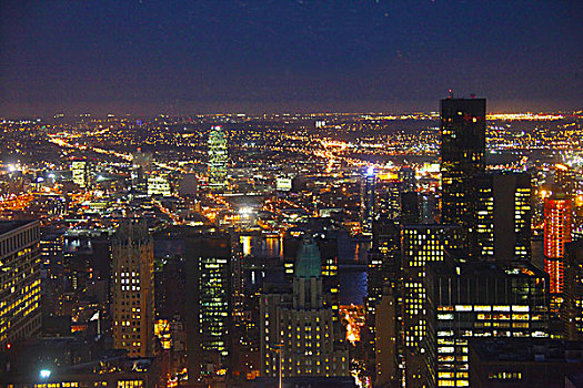 美丽诱人的纽约曼哈顿岛夜景