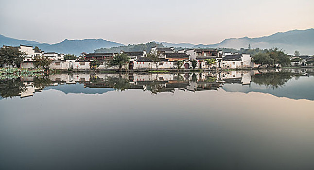 黄山市黟县宏村南湖风光