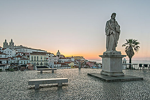 葡萄牙,里斯本,阿尔法马区,黎明,雕塑,守护神,大幅,尺寸