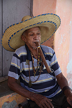 老人,抽雪茄,古巴,中美洲