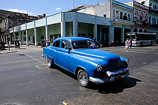 蓝色,20世纪50年代,老爷车,市中心,哈瓦那,古巴,大安的列斯群岛,加勒比海,中美洲,北美