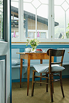 舒适,餐馆,茶几,苍白,蓝色,长椅,仰视,窗户,整修,郊区住宅