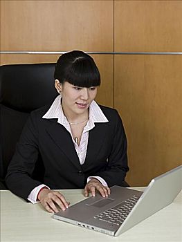 职业女性,工作,笔记本电脑