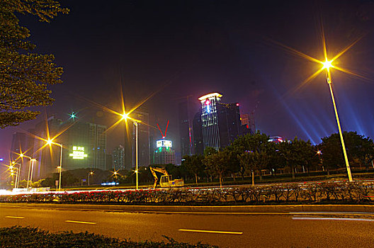 深圳夜景市民中心音乐厅图书馆路灯车流道路