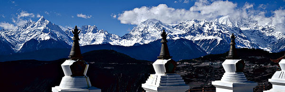 梅里雪山