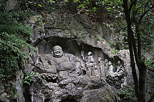 杭州灵隐寺飞来峰佛像石窟