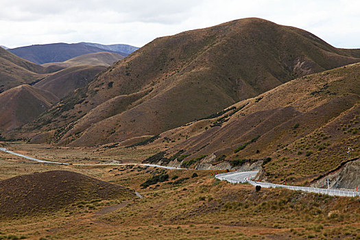 新西兰南岛怀塔基区山谷地风光