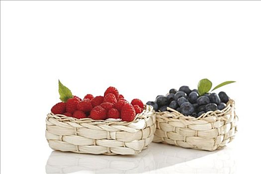 树莓,蓝莓,纤维编织篮