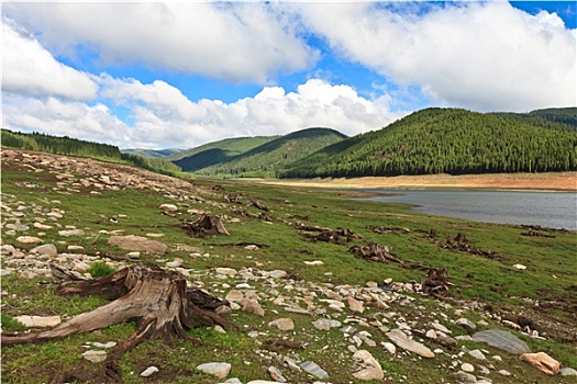 高山湖