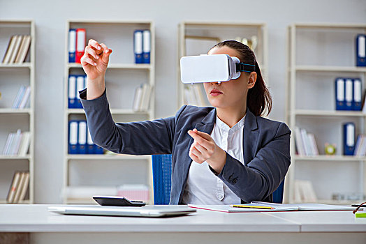 职业女性,虚拟现实,眼镜,办公室