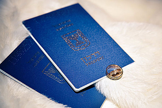 婚戒,护照,以色列