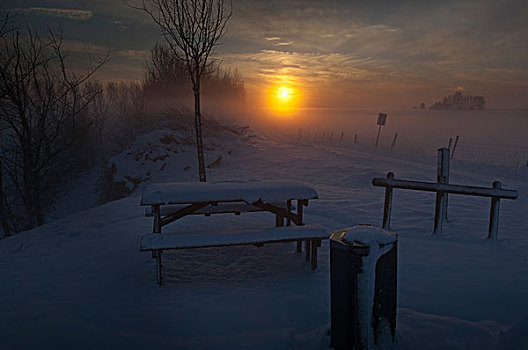 野餐桌,日落,荷兰