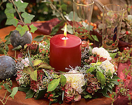 桌面花环,康乃馨,八仙花属,蜡烛