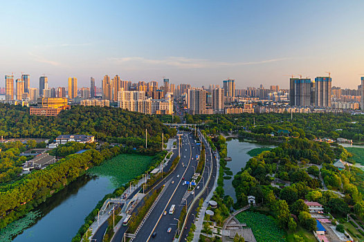 武汉,夏日,城市天际线,傍晚,日落,风光