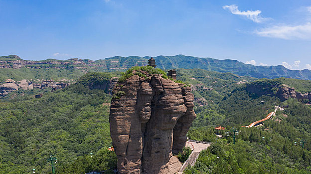 河北承德双塔山风光