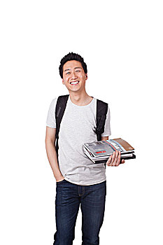一个背包拿书的青年男士