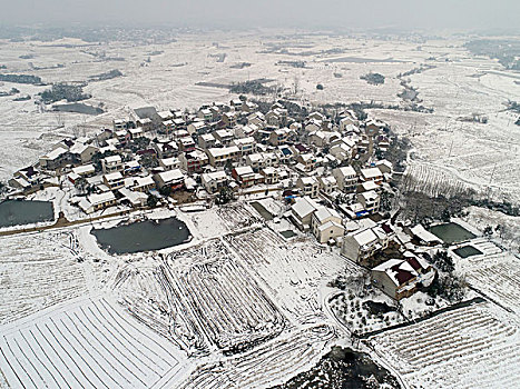 乡村雪景