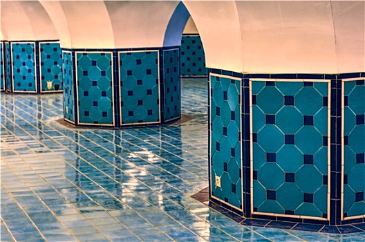 清真寺,地面