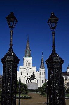 骑马雕像,正面,大教堂,杰克森广场,法国区,新奥尔良,路易斯安那,美国
