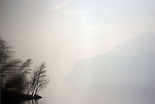 湖,雾