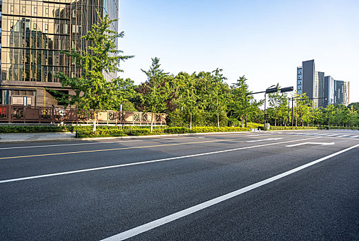 高速公路,城市天际线