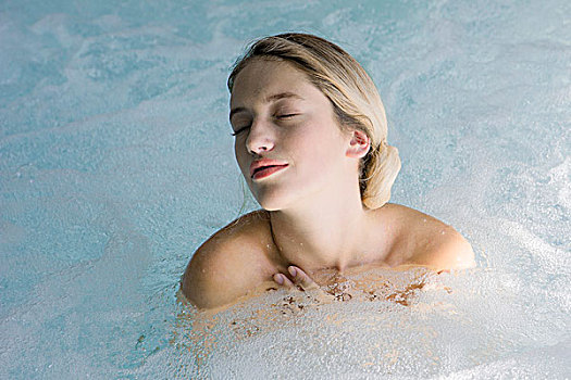 女人,放松,波浪式浴盆