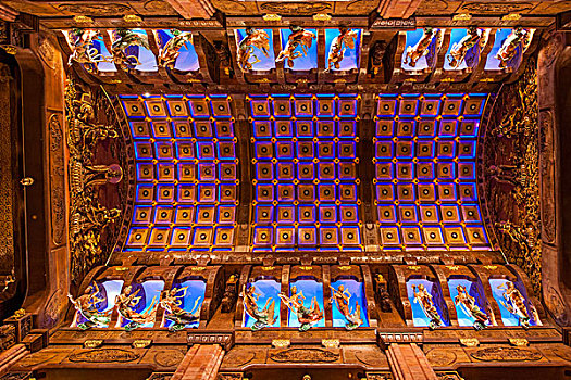 无锡灵山大佛景区灵山梵宫百米廊厅弧形天花板上密布飞天图案