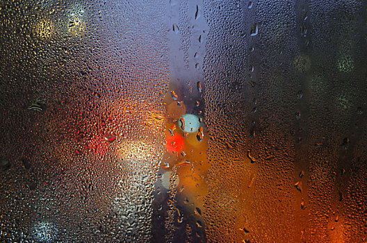 雨夜玻璃