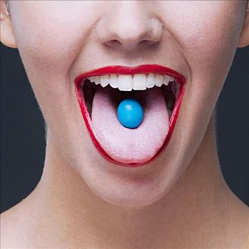 特写,蓝色,糖果,女人,舌头