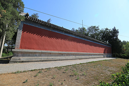 北京皇家园林颐和园北宫门前照壁