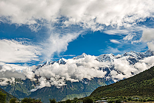 西藏雪山南伽巴瓦峰