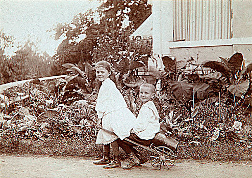 两个,玩耍,孩子,户外,19世纪90年代