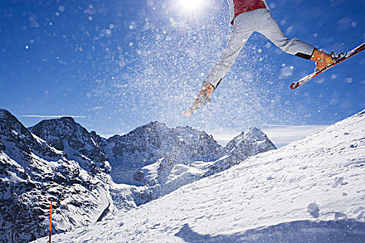 滑雪,跳跃,特写,山,离开,序列,人,滑雪服,滑雪装备,喜悦,寒冷,冬季运动,冬天,度假,健身,状况,雪,运动,滑雪道,逆光