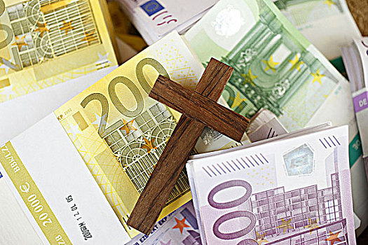 十字架,钞票