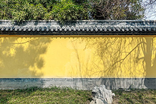 灰瓦黄墙,拍摄于山东省淄博市临淄区姜太公祠