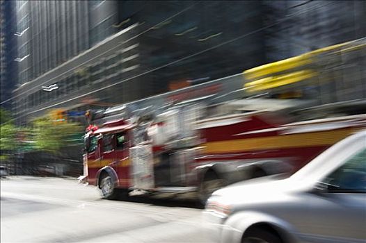 消防车,急促,城市街道,多伦多,安大略省,加拿大