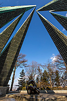 韩国仁川自由公园,麦克阿瑟指挥仁川登陆纪念碑