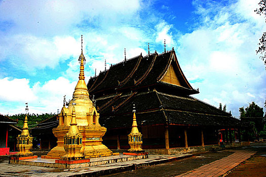 云南西雙版納景真佛寺金塔