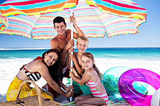 可爱,家庭,伞,海滩