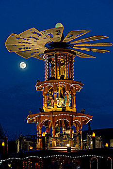 圣诞节,金字塔,满月,圣诞市场,卡尔斯鲁厄,巴登符腾堡,德国,欧洲