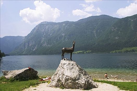岩羚羊,雕塑,湖,斯洛文尼亚