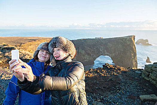 母女,自拍,戴尔赫拉伊,自然保护区,半岛,南方,海岸,冰岛