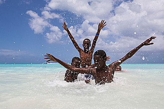 孩子,微笑,青绿色,水,加勒比海,窝,安提瓜和巴布达,背风群岛,西印度群岛