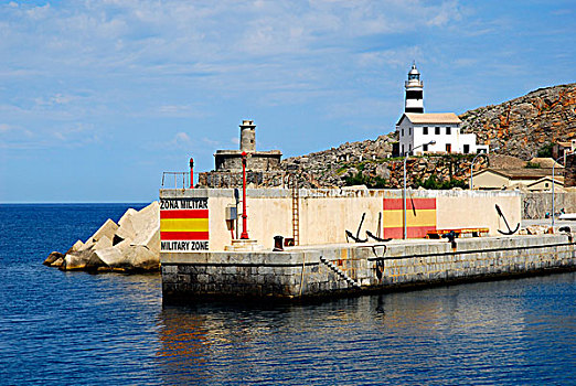 灯塔,旗帜,港口,入口,波多黎各,马略卡岛,巴利阿里群岛,地中海,西班牙,欧洲