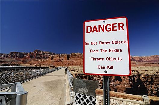 警告标识,纳瓦霍,桥,科罗拉多河,大理石,峡谷,纳瓦霍印第安人保留地,亚利桑那,美国,北美
