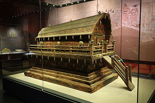 内蒙古博物院辽代木棺