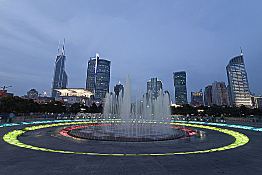 上海人民广场的夜景