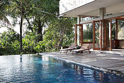 巴厘岛,游泳池